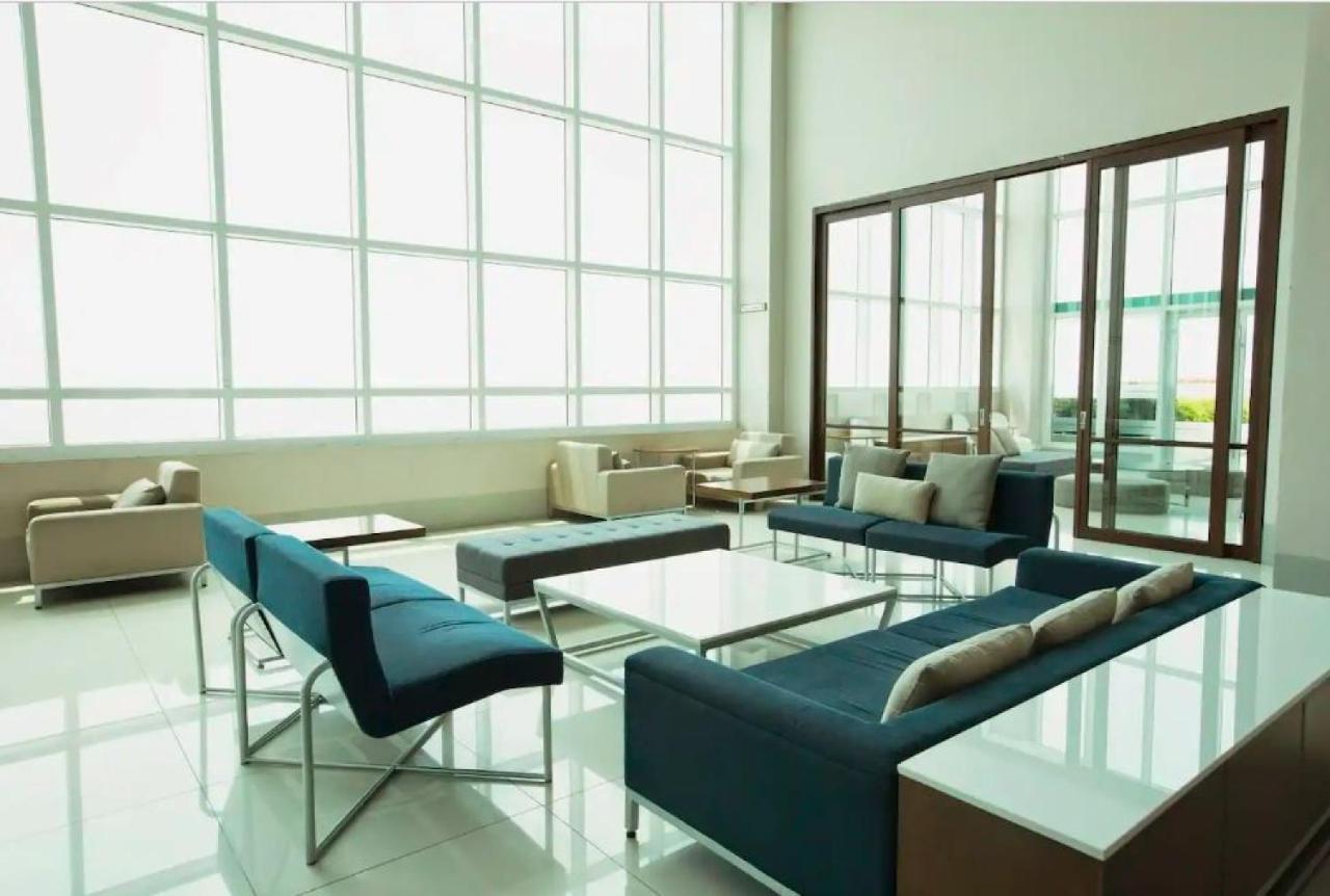 Amora Suites At The Beacon Makati Manila Exterior foto