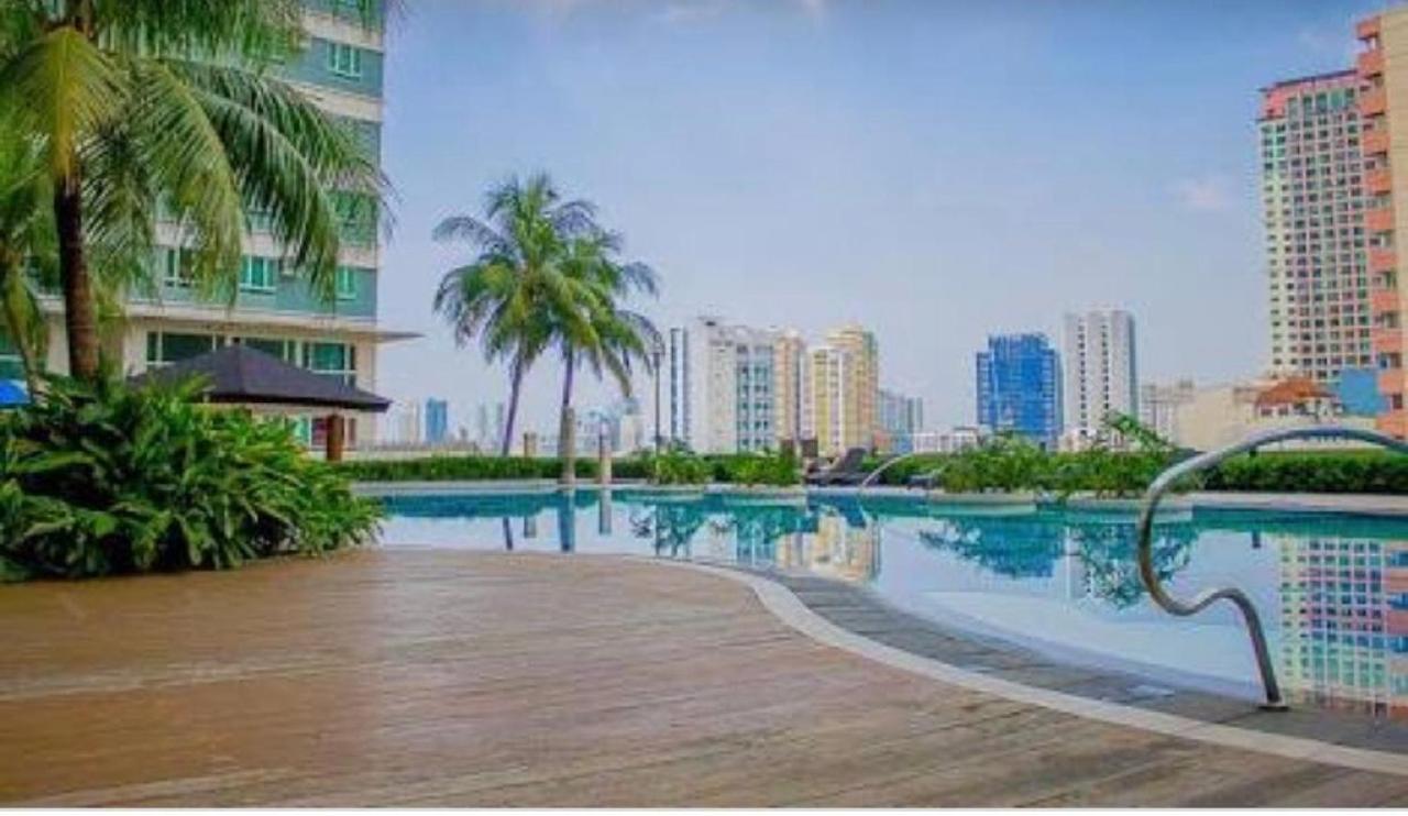 Amora Suites At The Beacon Makati Manila Exterior foto
