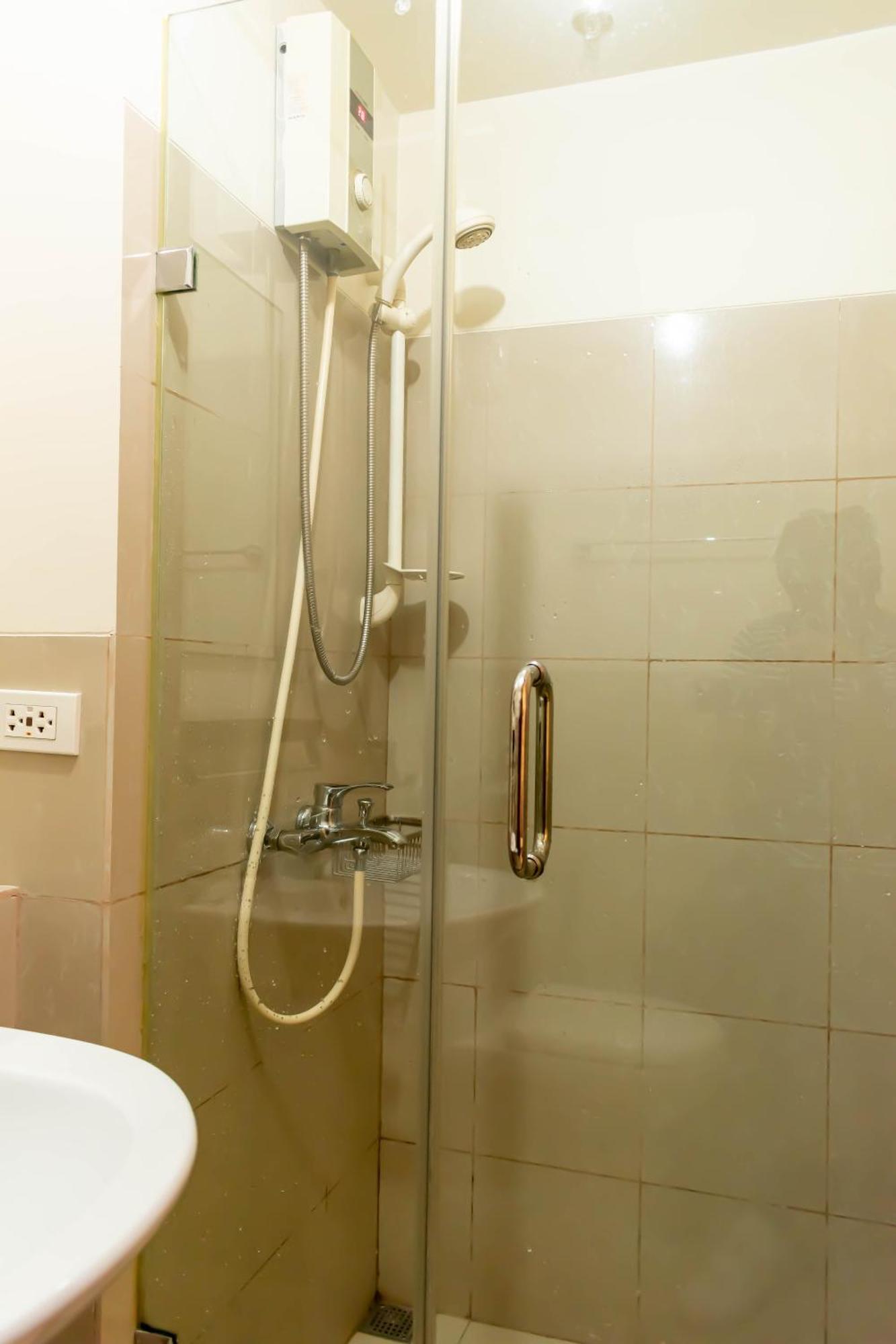 Amora Suites At The Beacon Makati Manila Habitación foto