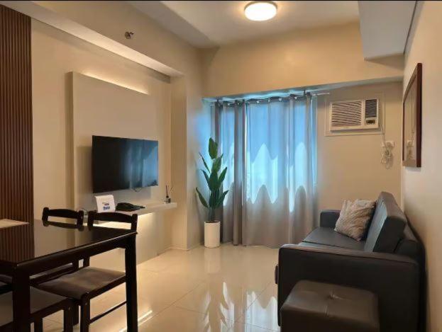 Amora Suites At The Beacon Makati Manila Exterior foto
